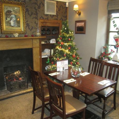 Laird And Dog Inn Lasswade Εξωτερικό φωτογραφία